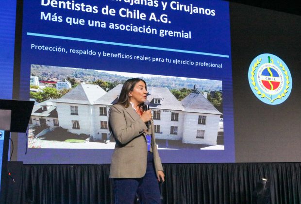 Dra. Mariluz Lozano Presidenta Nacional Colegio de Cirujanas y Cirujanos Dentistas de Chile en Expodent 2026